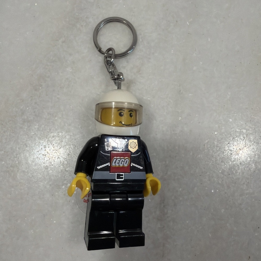 Lego Keychain Flashlight 3" Policeman MiniFig  Figure Retired‎ 2010 Never Used